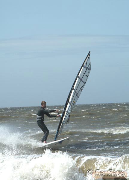 WINDSURF04.jpg
