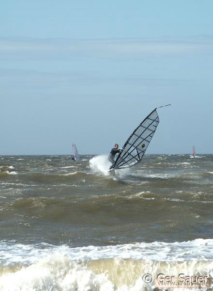 WINDSURF10.jpg